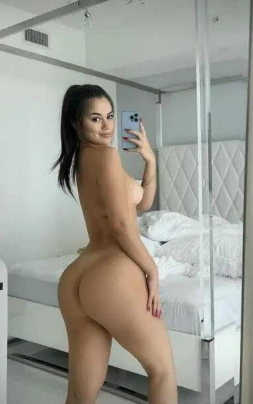 İrem Akyurt Escort